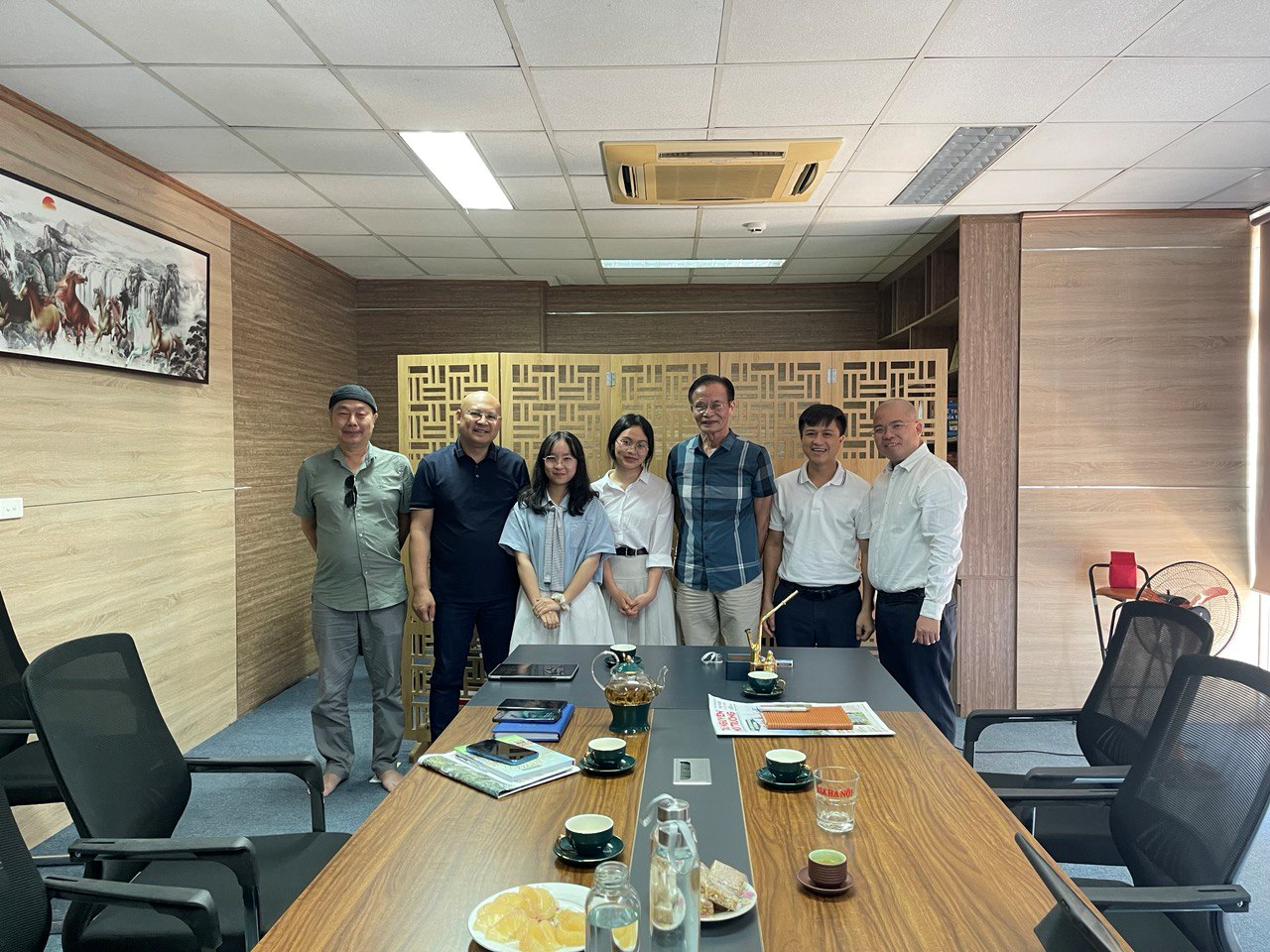 The Working Meeting between Giant Barb and Resource & Environment Newspaper to Advance Climate Change Revolution in Vietnam